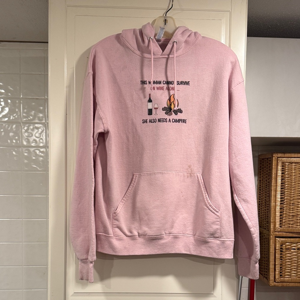 Jerzees Light Pink Graphic Hoodie size medium 1:5🎶